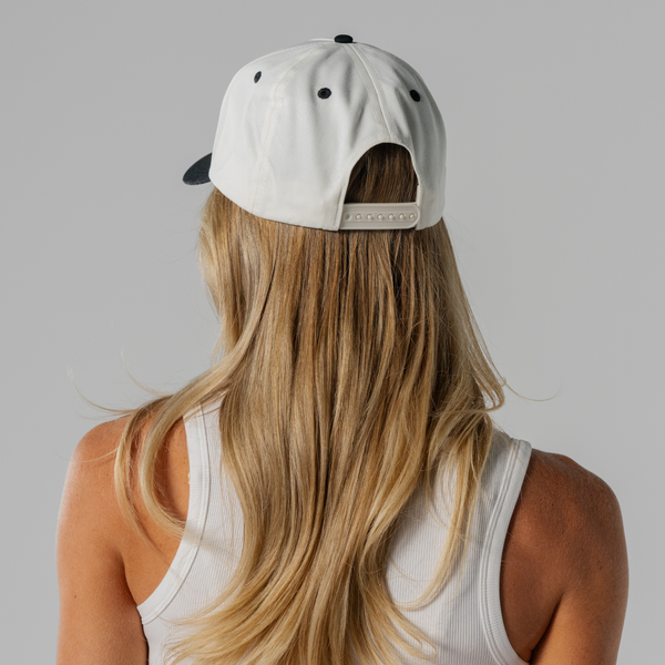The HydroJug Hat K6